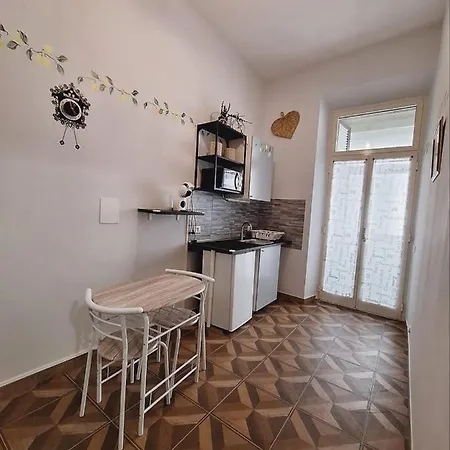 Pensiero Quarto em Acomodações Particulares *